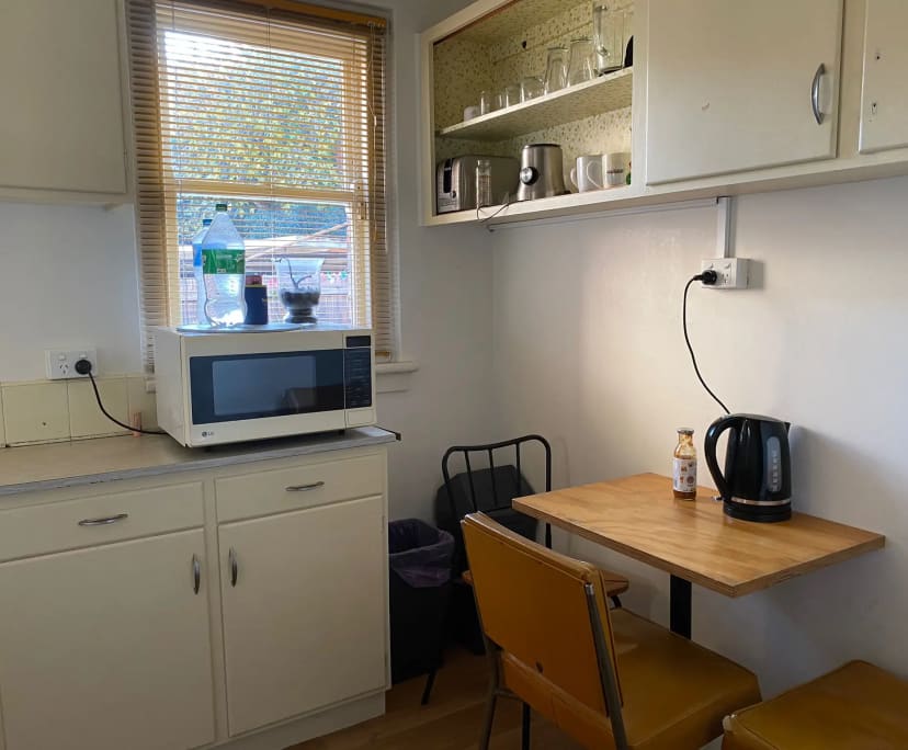 $190, Flatshare, 2 bathrooms, Saint Kilda East VIC 3183