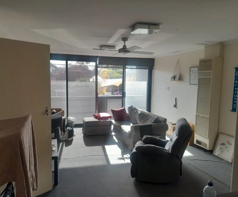 Unfurnished room in a flatshare