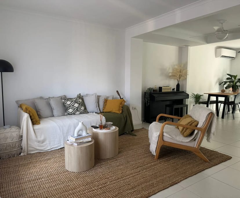 Furnished room in a share house