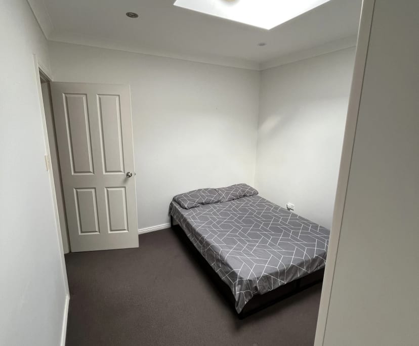 Room in a share house