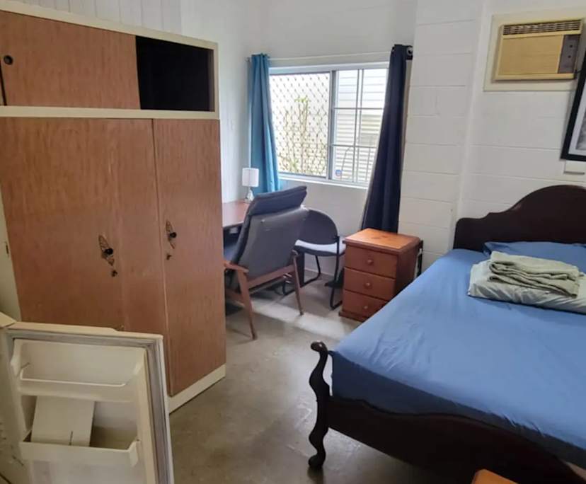 Furnished room in a share house