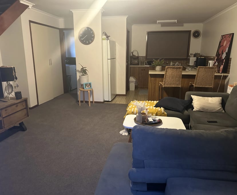 Whole property with 2 rooms for rent