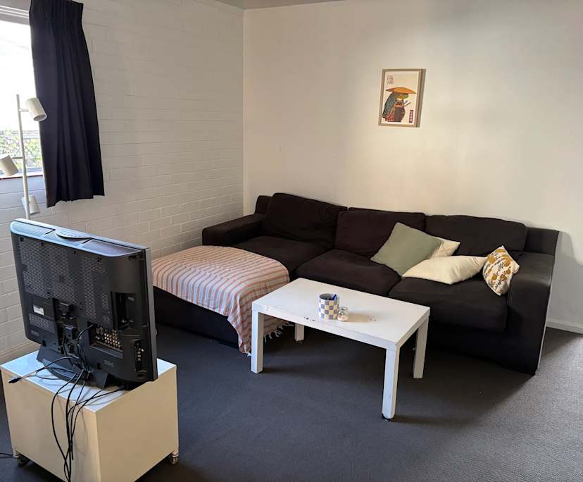 Unfurnished room in a flatshare