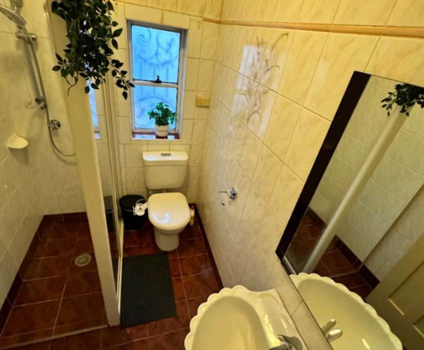 $280, Flatshare, 6 bathrooms, Homebush NSW 2140