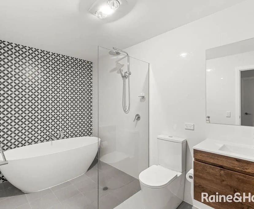 $350, Flatshare, 3 bathrooms, Kotara NSW 2289