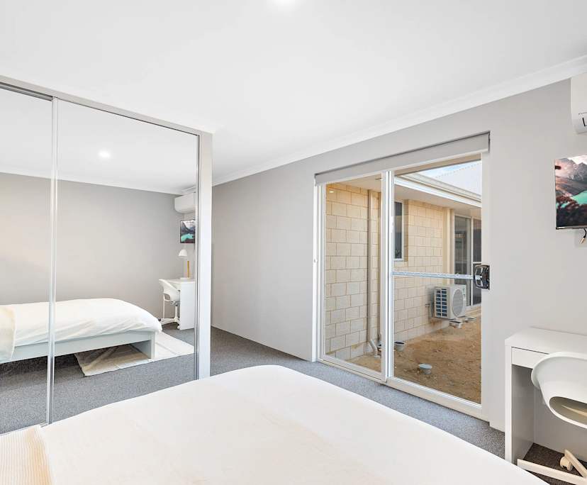 $330, Share-house, 6 bathrooms, Karnup WA 6176