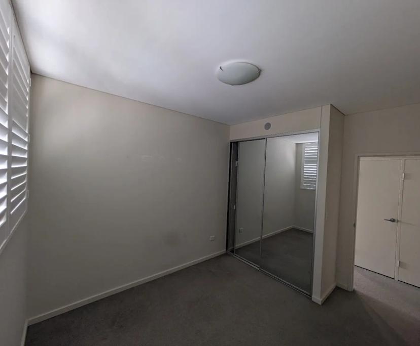 $250, Flatshare, 2 bathrooms, Liverpool NSW 2170