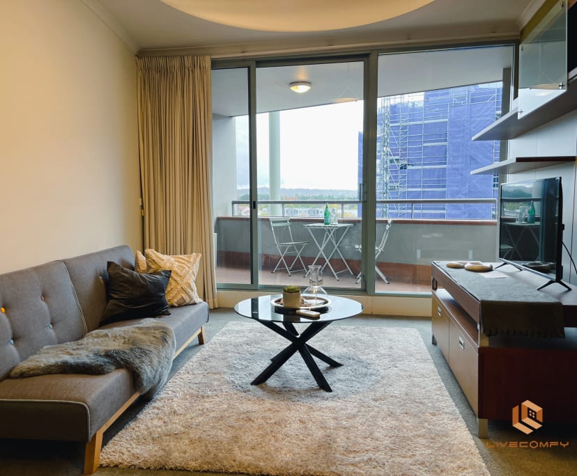 Furnished room with ensuite in a flatshare