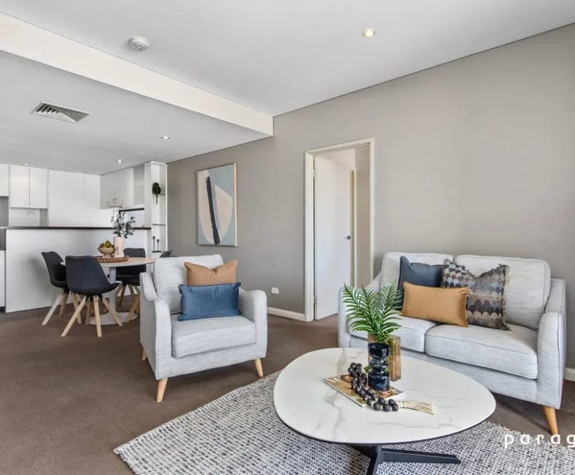 Furnished room with ensuite in a flatshare