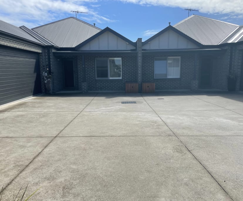 $250, Share-house, 2 bathrooms, Geelong West VIC 3218