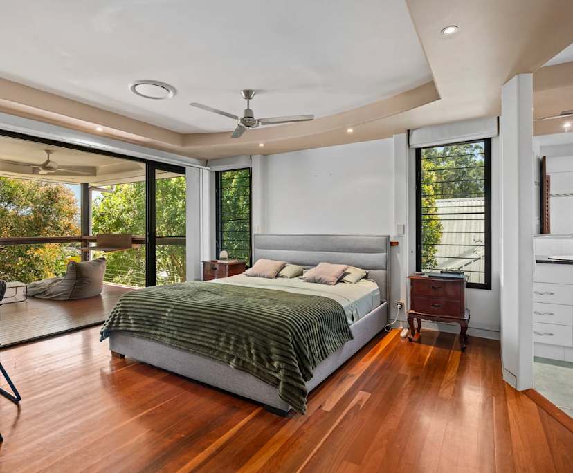 Room with ensuite in a share house