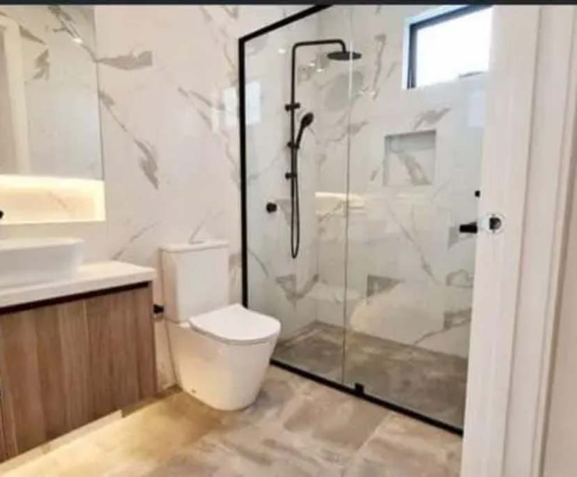 Unfurnished room with own bathroom