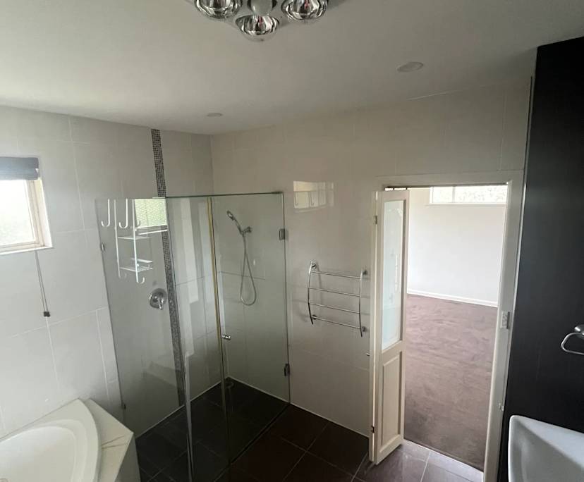 $290, Share-house, 3 bathrooms, Frankston South VIC 3199