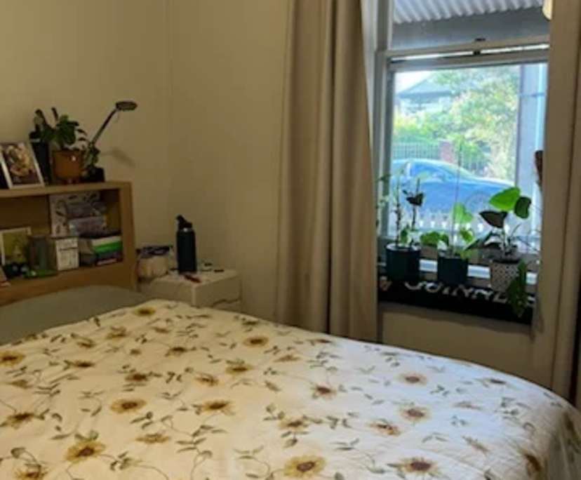 Room in a share house