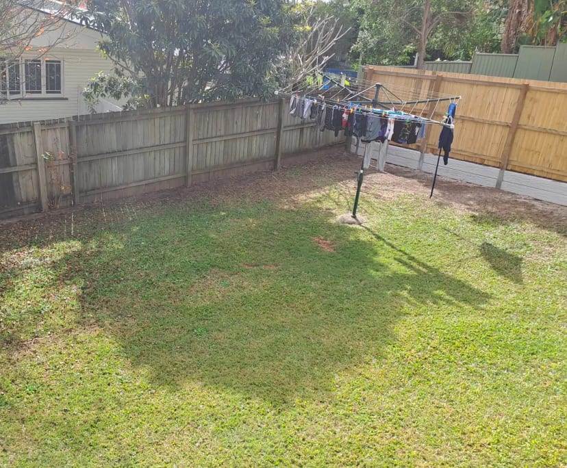 $217, Share-house, 3 bathrooms, Holland Park West QLD 4121