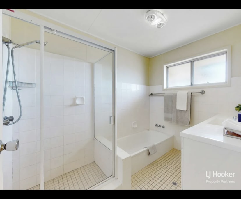 $220, Share-house, 4 bathrooms, Macgregor QLD 4109