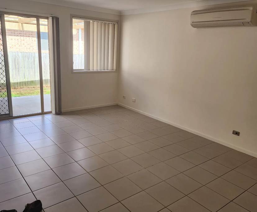 $300-350, Share-house, 3 rooms, Aberglasslyn NSW 2320, Aberglasslyn NSW 2320