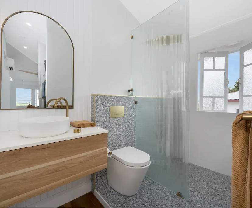 Furnished room with ensuite in a share house