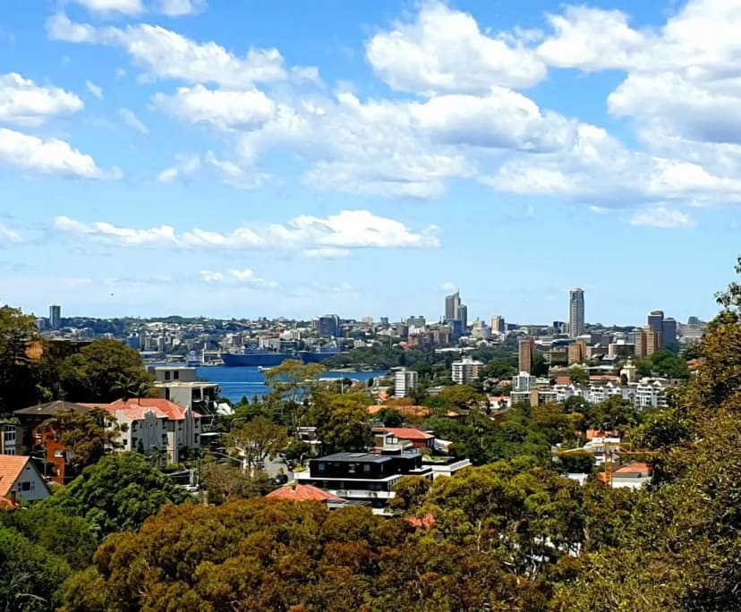 Furnished room in a flatshare