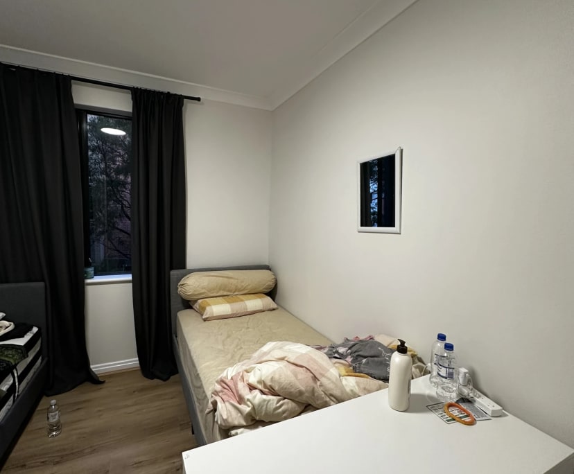 Furnished room in a flatshare