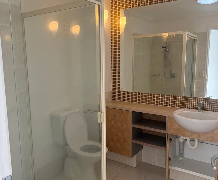 $250, Share-house, 5 bathrooms, Robina QLD 4226