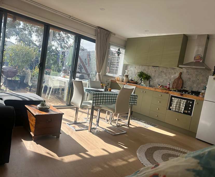 $580, Share-house, 3 bathrooms, Glenelg East SA 5045