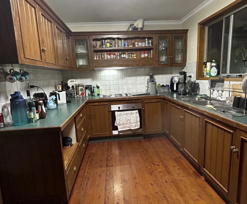 $350, Share-house, 5 bathrooms, Southport QLD 4215