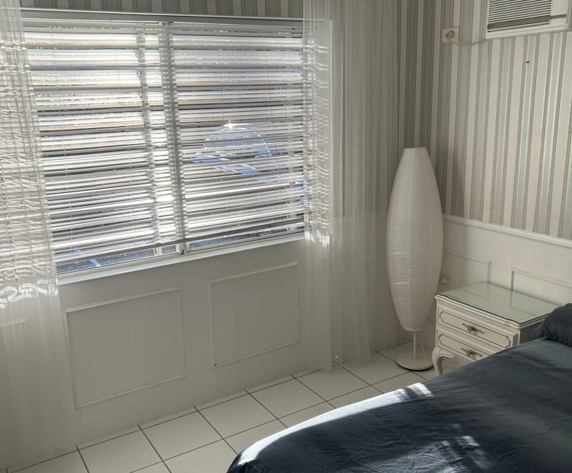 Room for Rent in Clifton Beach, Cairns 220, Furni...