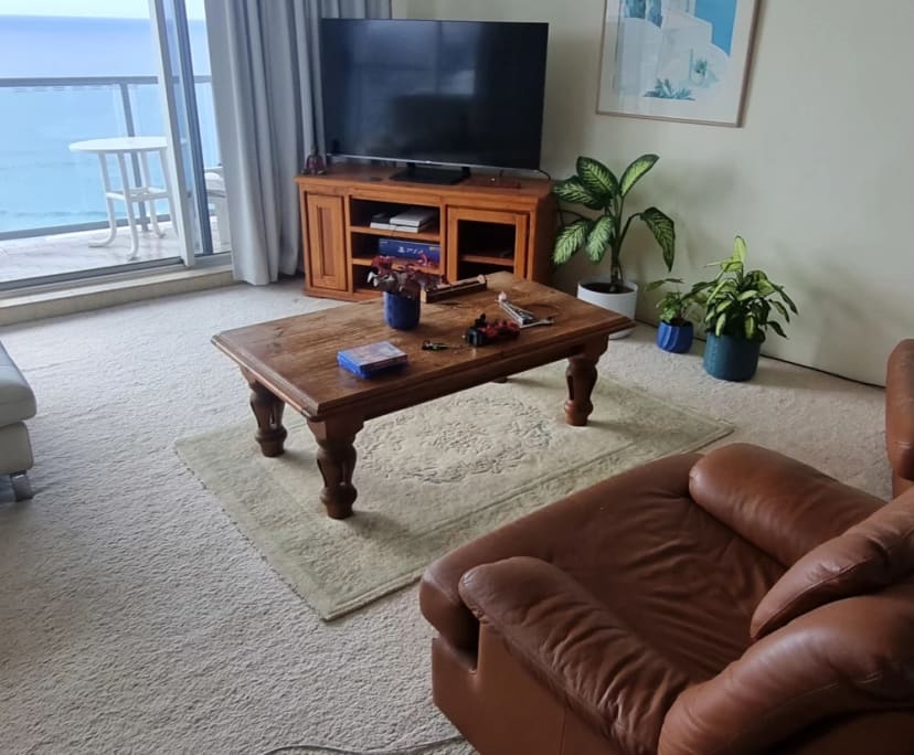 $450, Flatshare, 2 bathrooms, Surfers Paradise QLD 4217