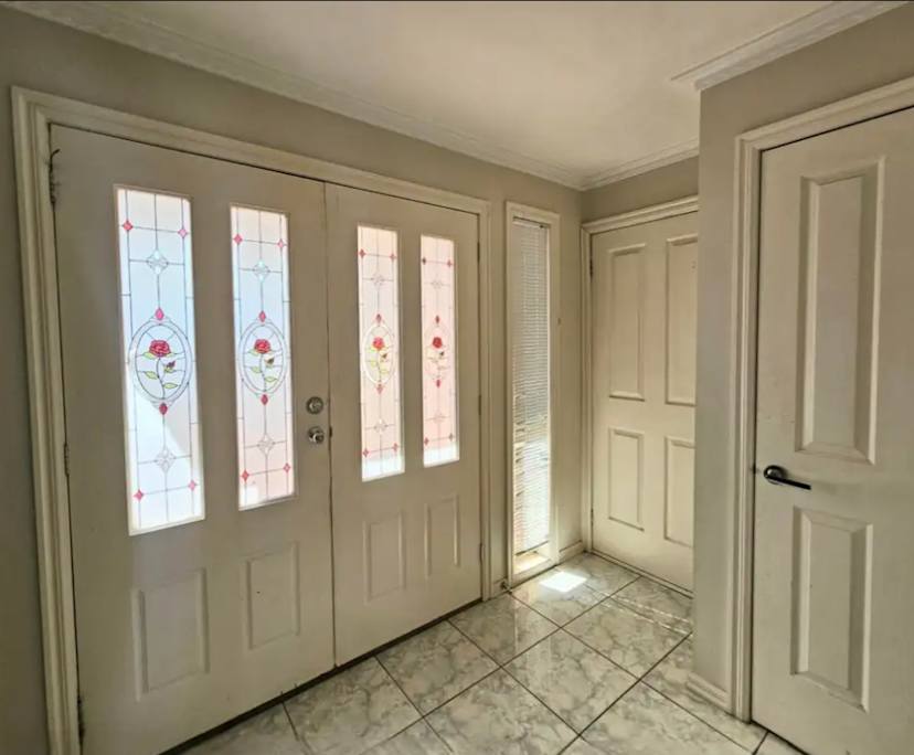 Room in a share house