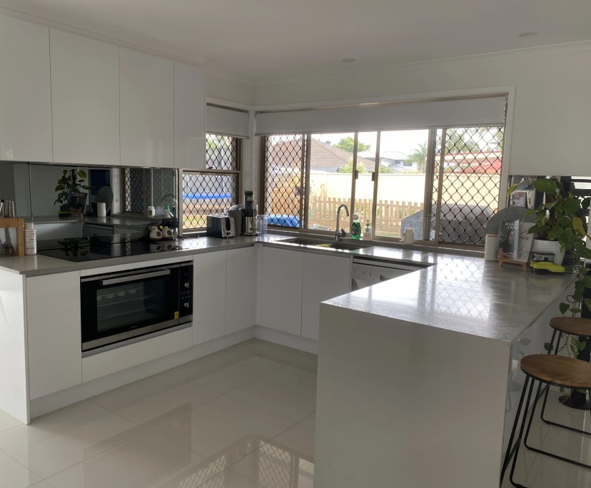 $250, Share-house, 3 bathrooms, Coombabah QLD 4216