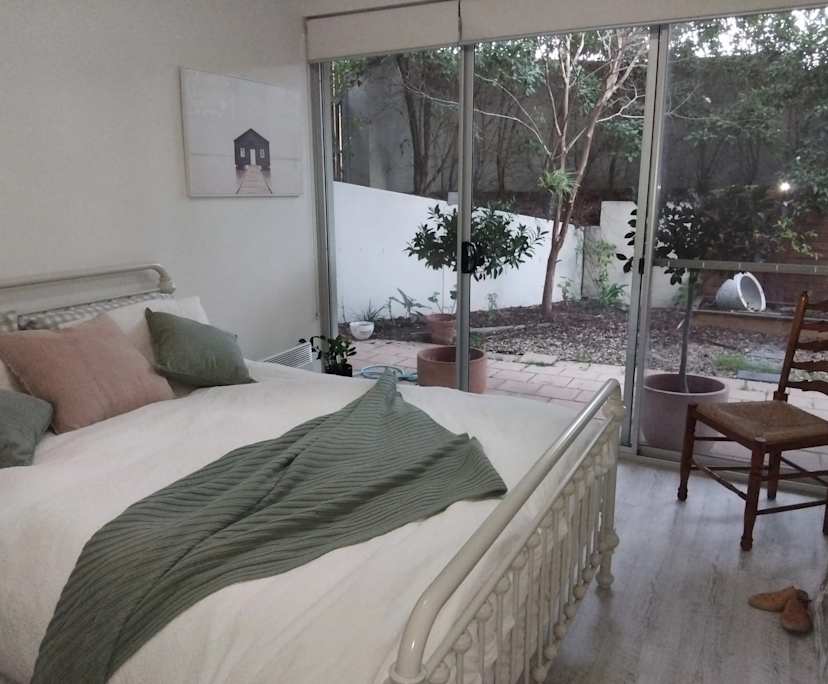 Room in a share house