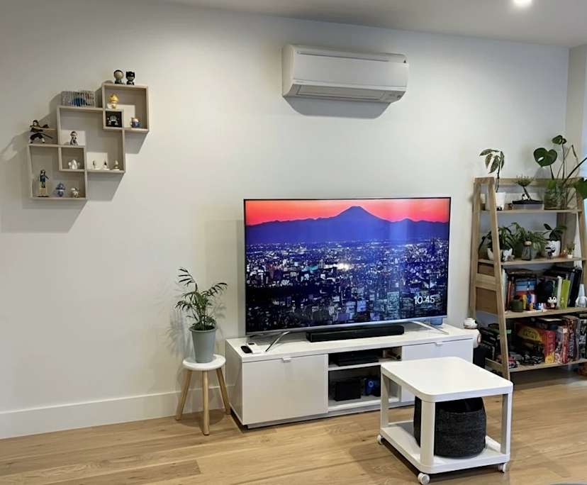 Room for Rent in Melbourne, Melbourne | $385, Furnis... | Flatmates.com.au