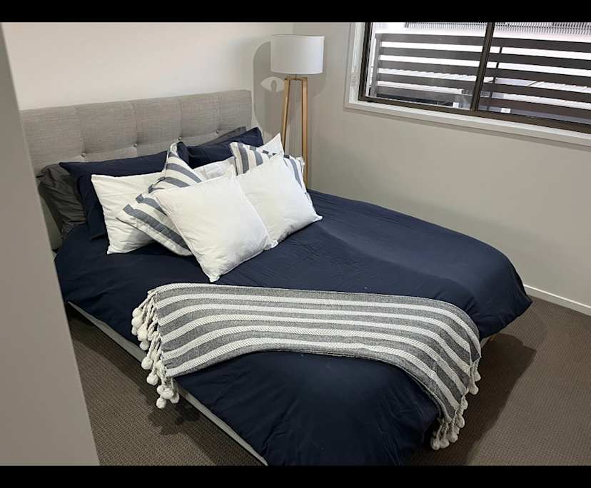 $330, Share-house, 4 bathrooms, Parkinson QLD 4115