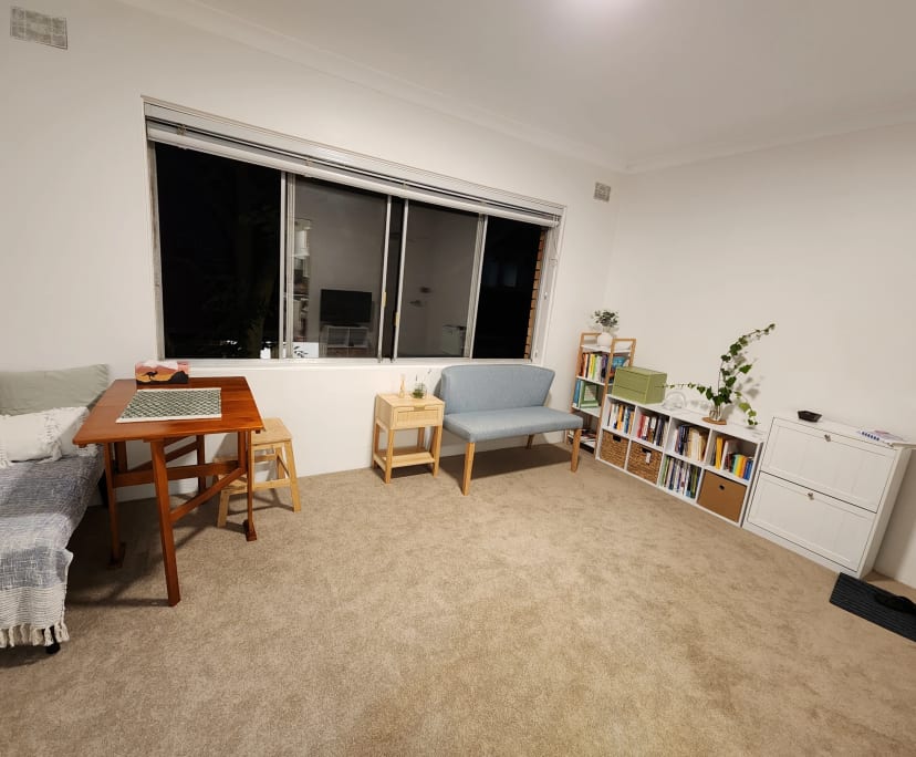 Furnished room in a flatshare
