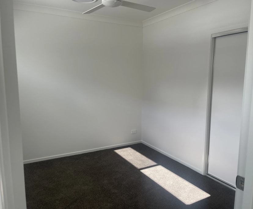 $300, Share-house, 3 bathrooms, McDowall QLD 4053
