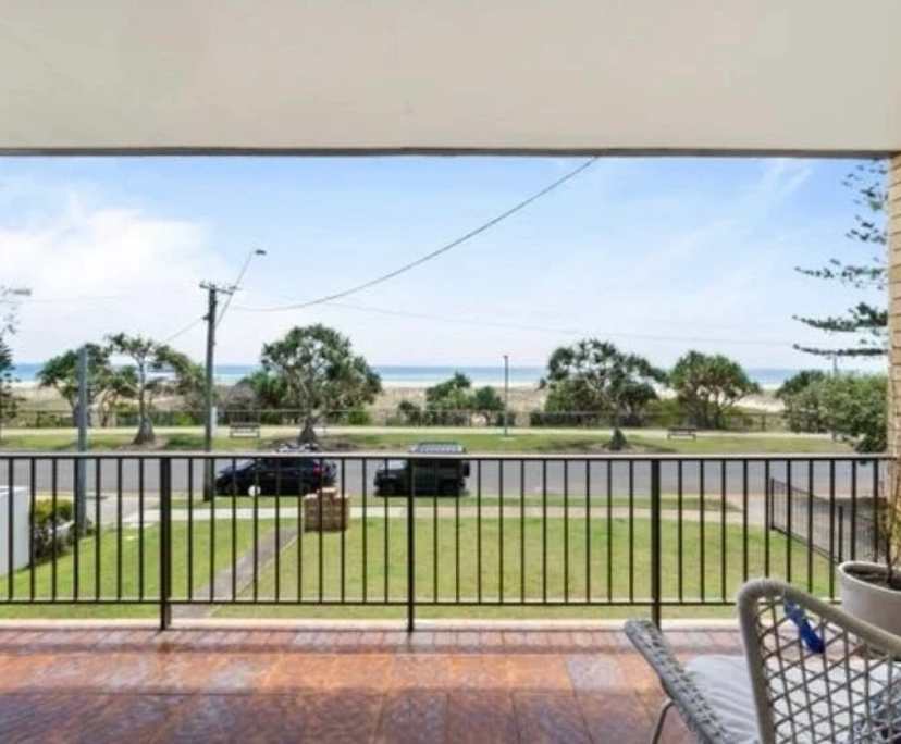 Whole property with 2 rooms for rent