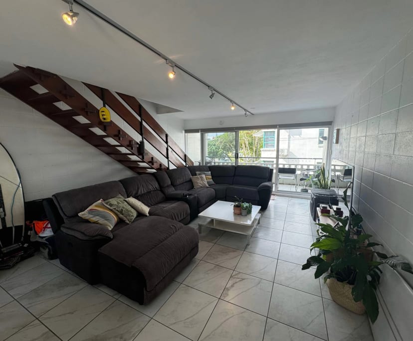 Furnished room in a flatshare
