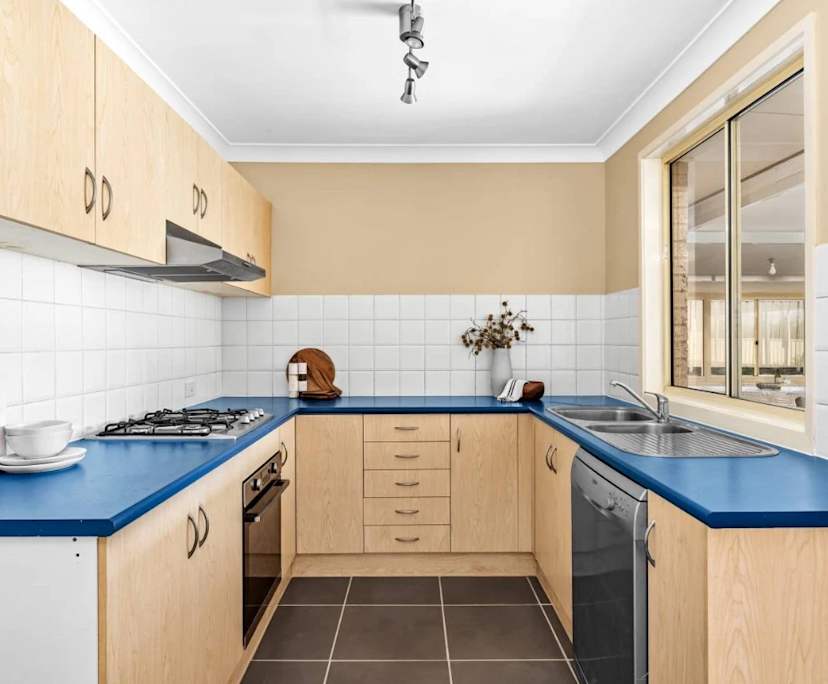 $245, Share-house, 4 bathrooms, East Maitland NSW 2323