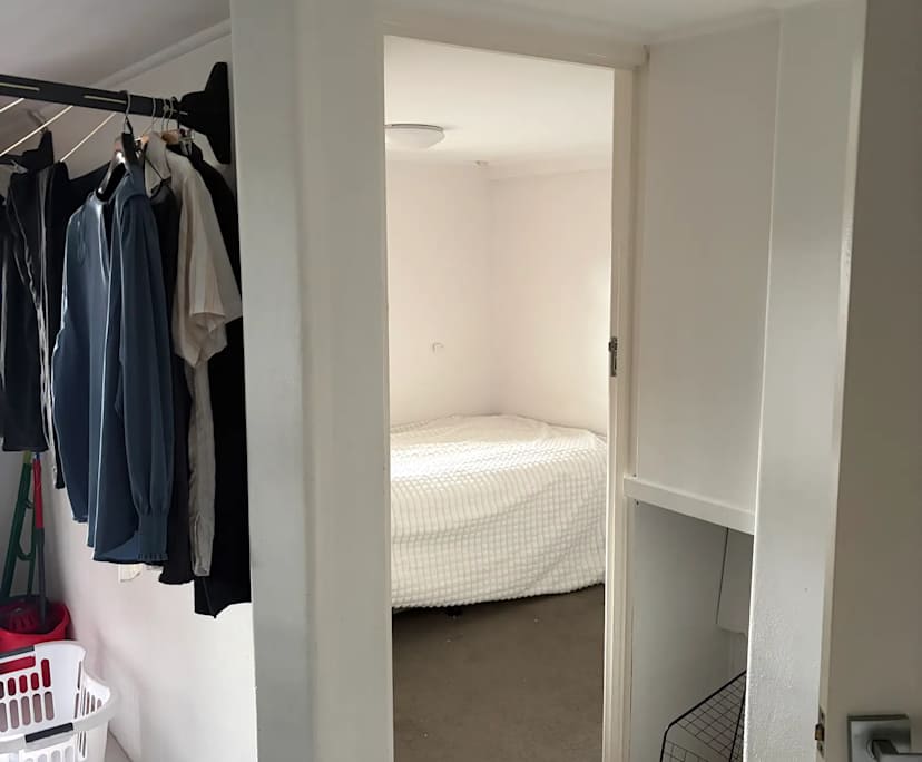 $210, Student-accommodation, 5 bathrooms, Saint Lucia QLD 4067