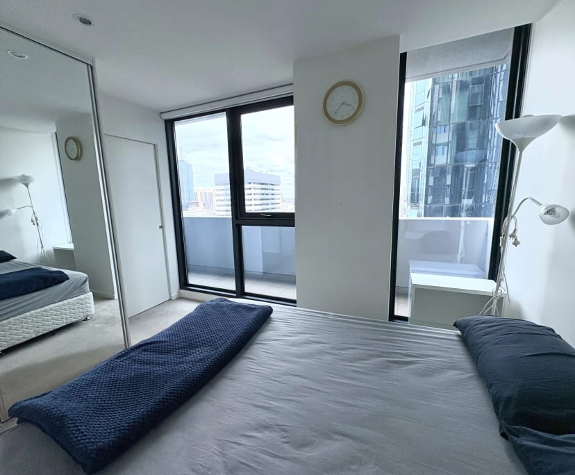 Furnished room with ensuite in a flatshare