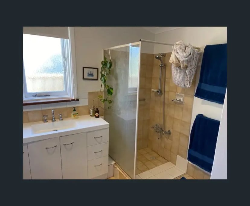 Whole property with 3 rooms for rent