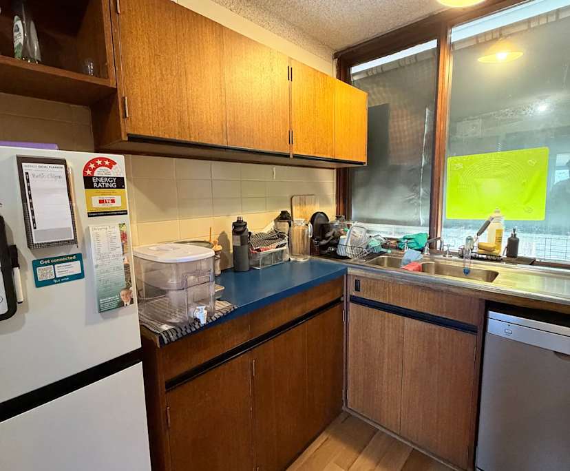 $275, Share-house, 2 bathrooms, Tennyson SA 5022