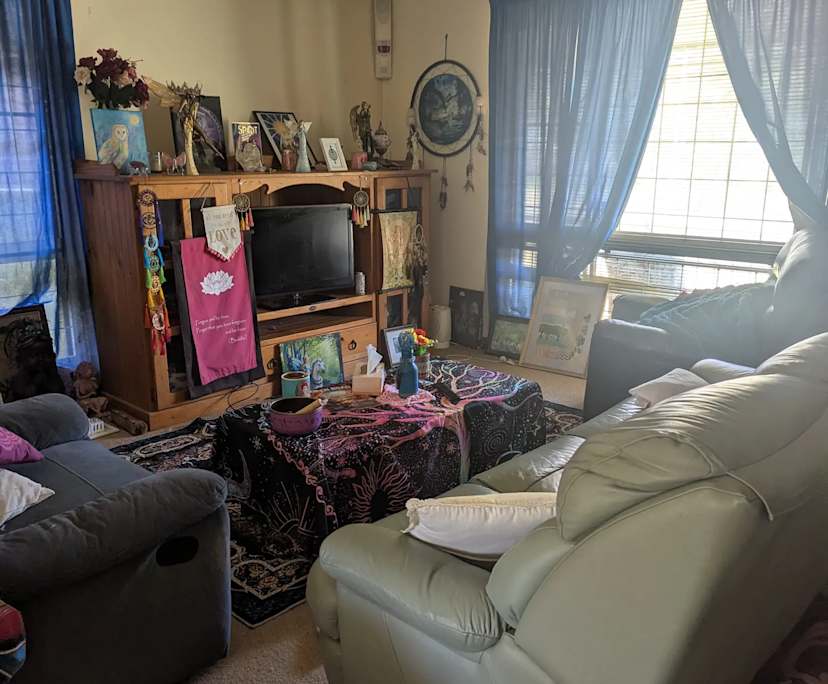 Furnished room in a share house
