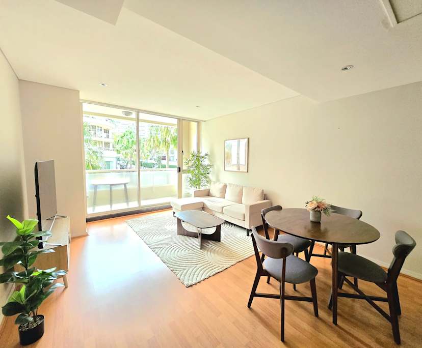 Furnished room with own bathroom
