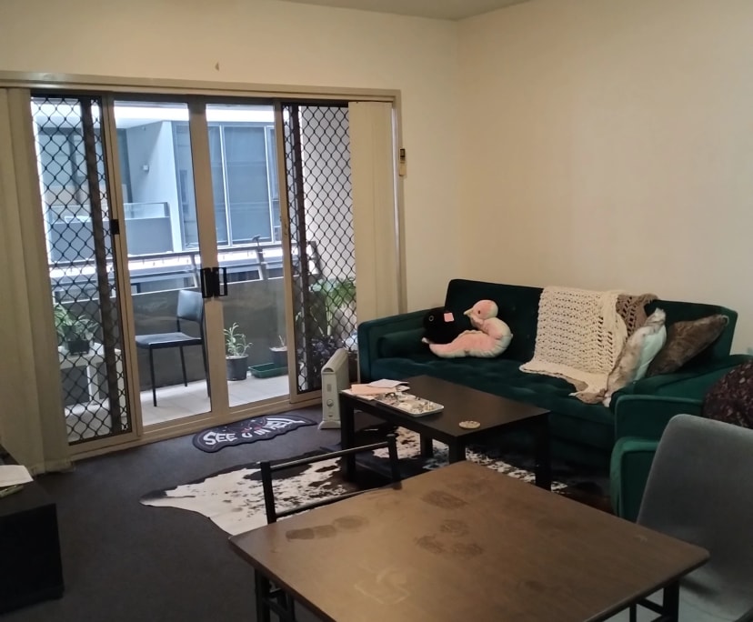 Unfurnished room in a flatshare