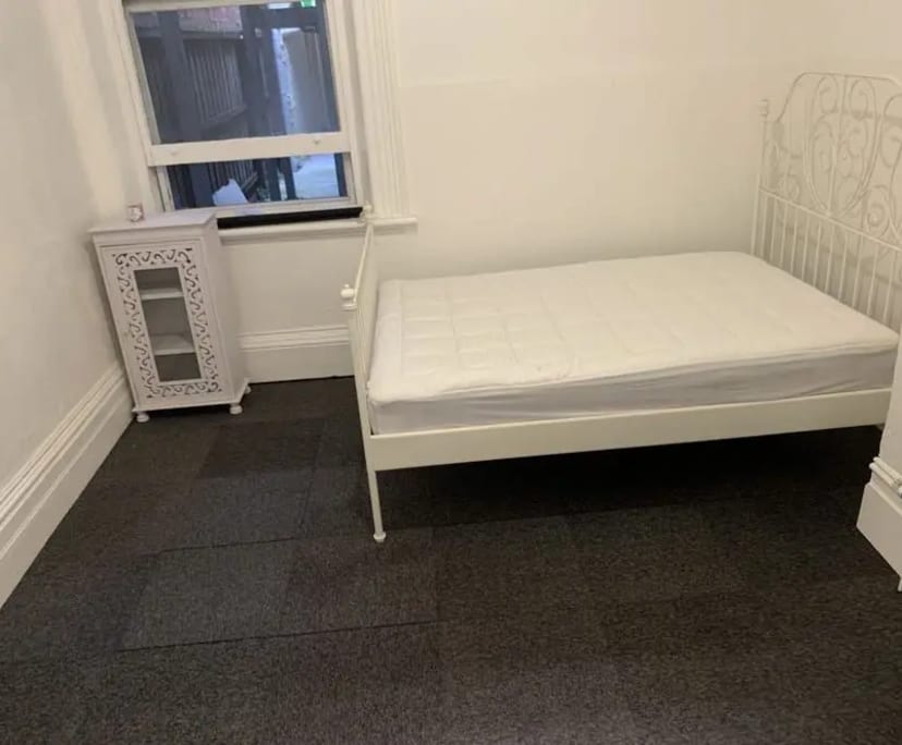 $230, Share-house, 6 bathrooms, Williamstown VIC 3016