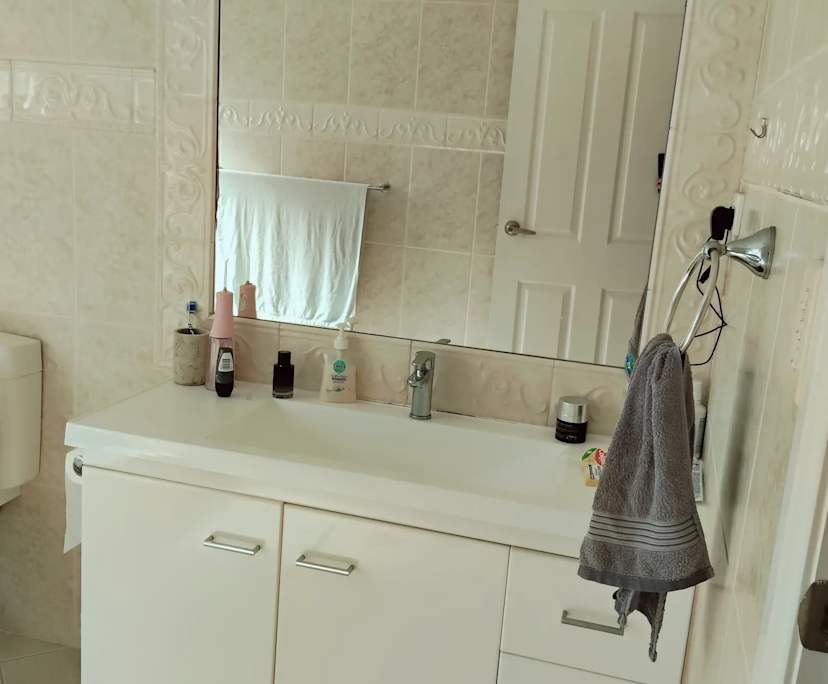 $475, Share-house, 3 bathrooms, Benowa QLD 4217