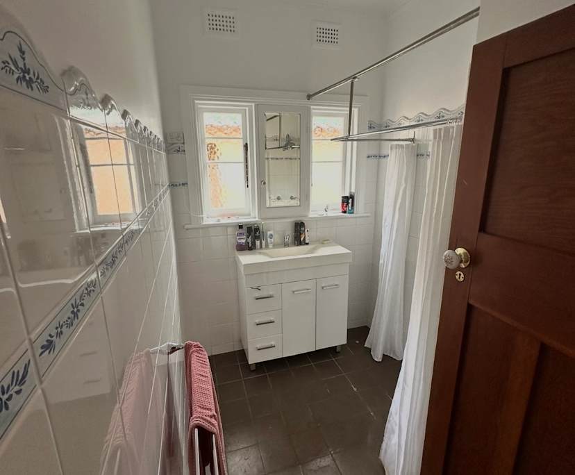 $200, Share-house, 4 bathrooms, Orange NSW 2800