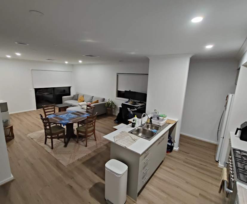 Room in a share house